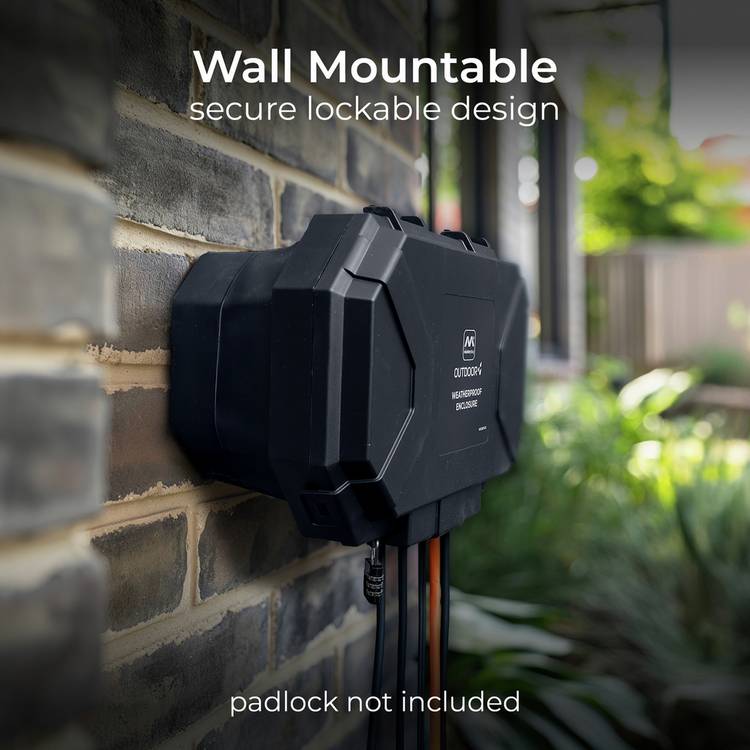 Masterplug weatherproof box with 4 sockets and 8m extension lead, UK version