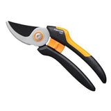 Fiskars bypass pruner with 20mm cut capacity, imported from the UK