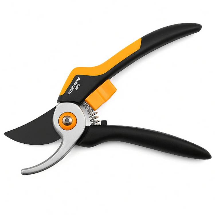 Fiskars bypass pruner with 20mm cut capacity, imported from the UK