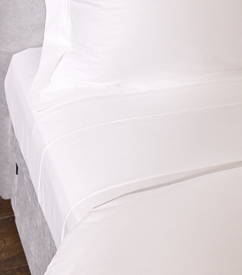 Peter Reed King flat sheet 275cm x 295cm, imported from the UK