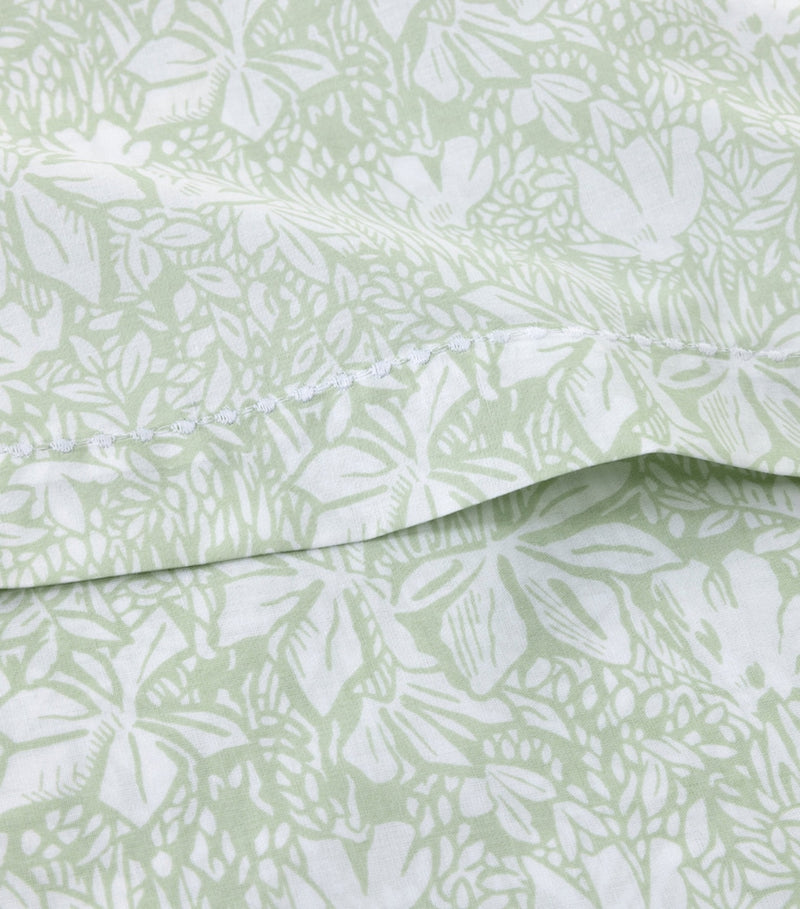 Yves Delorme Capri Amande Super King flat sheet, 270cm x 295cm (British brand)