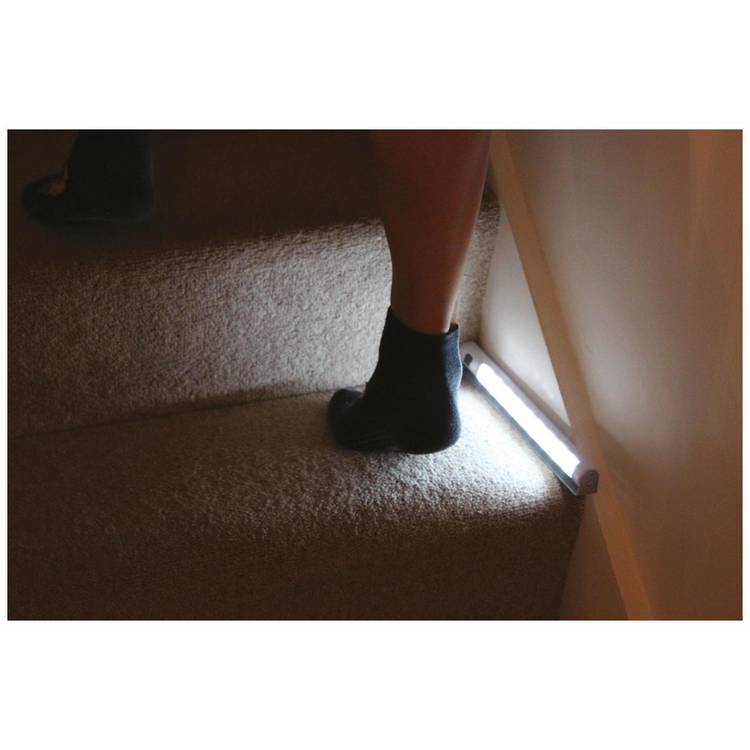 Ravencourt LED motion sensor night light (British brand)