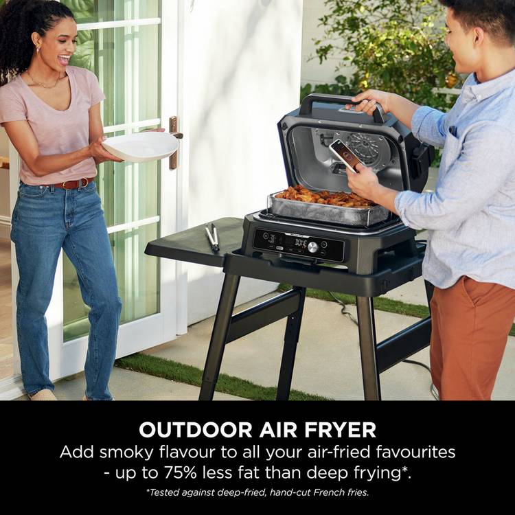 Ninja Woodfire Pro Connect XL electric BBQ and cover, blue (British brand)