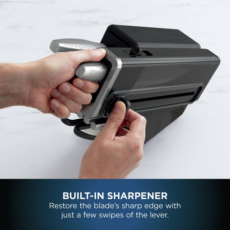Ninja StaySharp 14 piece knife set with wooden block (British brand)