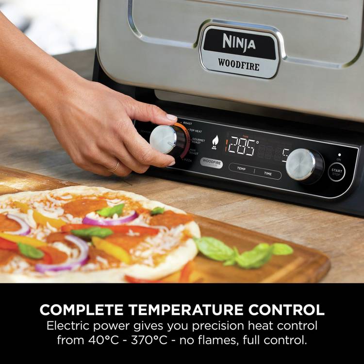Ninja Woodfire Electric Outdoor Oven Terracotta with cover - British product