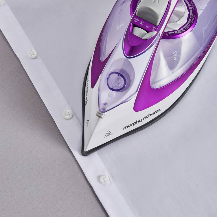 Morphy Richards Turbo Glide steam iron (British brand)