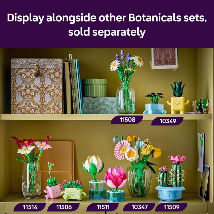 LEGO Botanicals Cosmos Flowers building set, UK version
