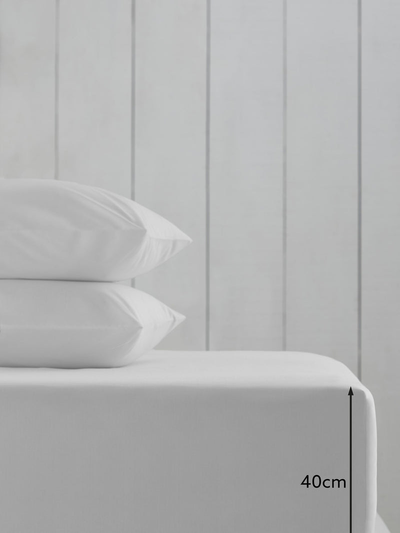 White cotton-rich extra deep fitted bed sheet (British brand)