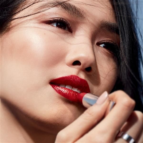 Maybelline Color Sensational Lipstick 211 Rosey Risk cream finish, imported from the UK