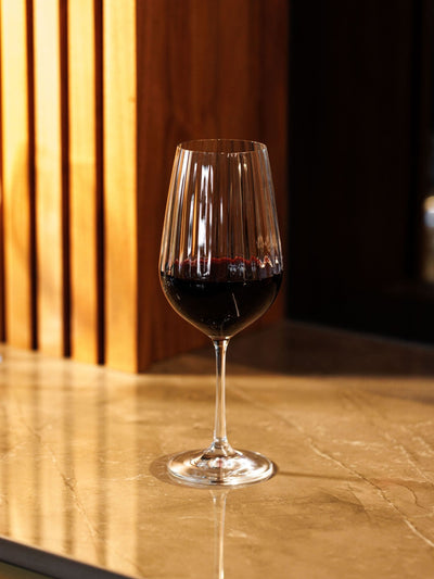 Nächste Mikasa Treviso Kristall Rotwein gerippte Gläser Set von 4 - Online bei McGrocer kaufen