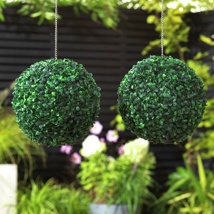 Garden XP artificial grass topiary balls 30cm (British brand)