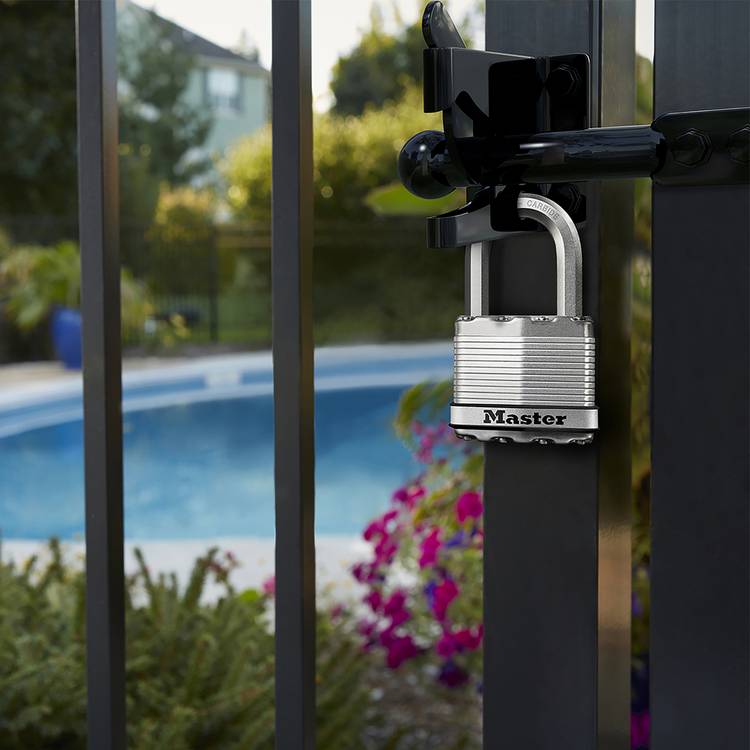 Master Lock Excell padlock H8.6 W4.5 D2.7cm, UK version