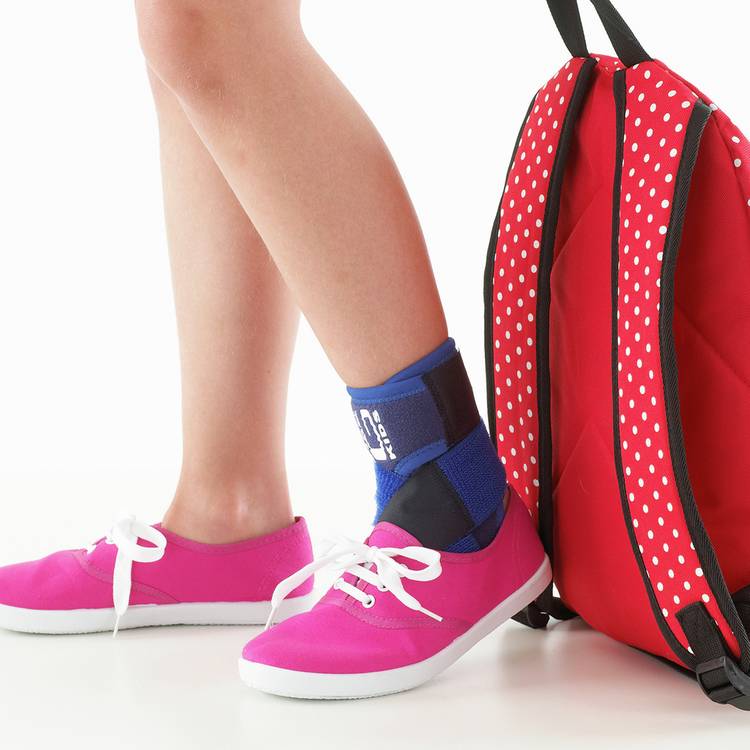 Neo G kids ankle support with figure of 8 strap - British product