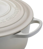 Le Creuset cast iron round casserole dish 26cm, UK version