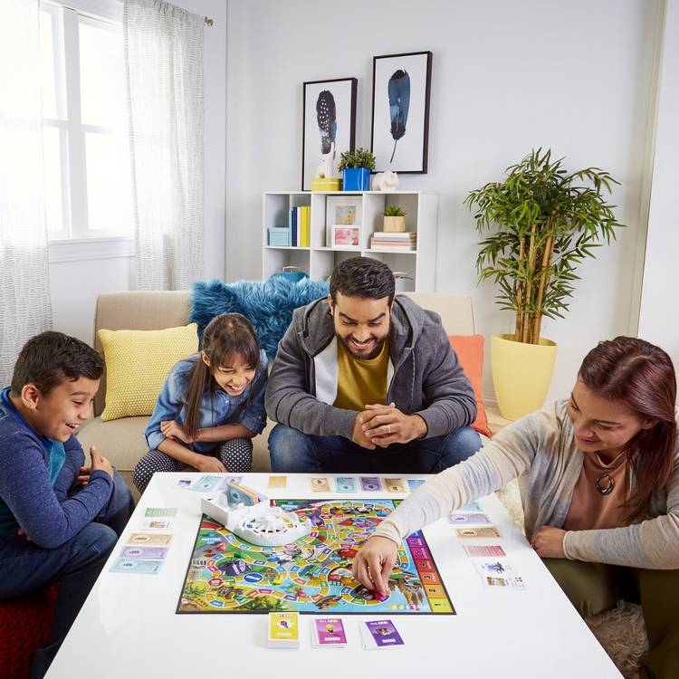 Hasbro Gaming Game of Life board game (British brand)