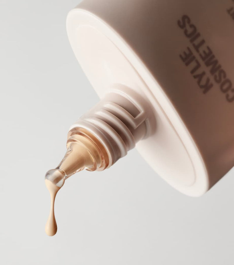 Kylie Cosmetics Skin Tint Blurring Elixir Foundation, UK version