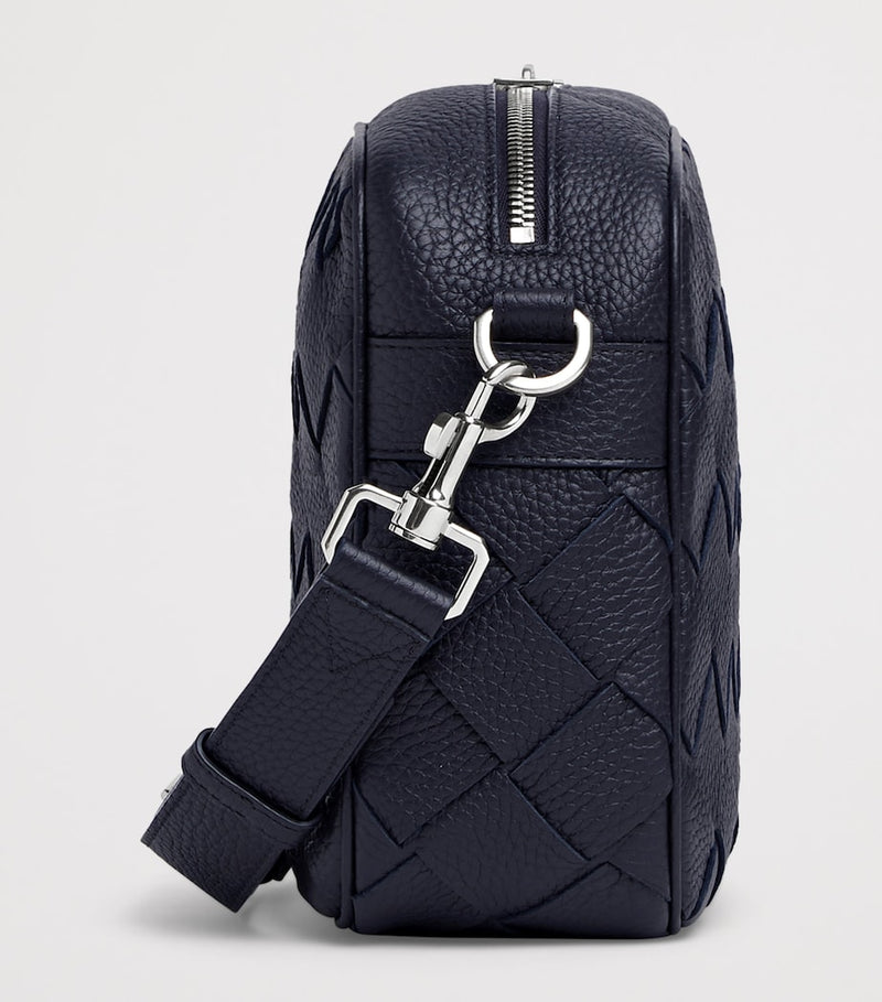 Bottega Veneta Intrecciato camera bag H19.5cm, UK version