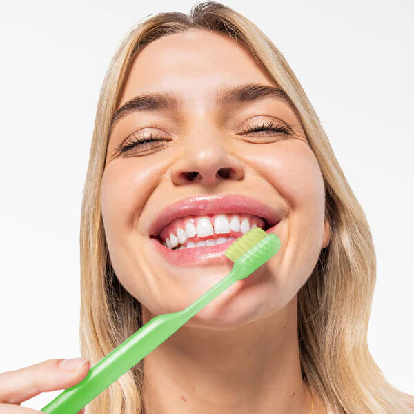 Hismile Apple Kiwi Toothpaste - British product