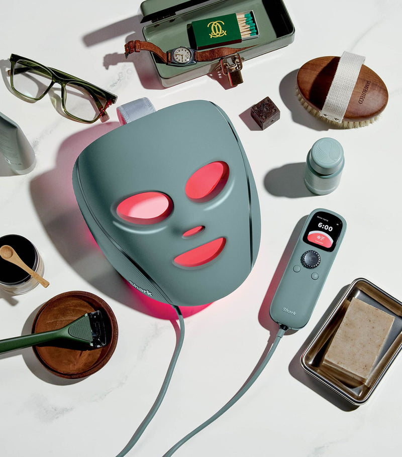 Shark CryoGlow LED anti-ageing mask set, UK version