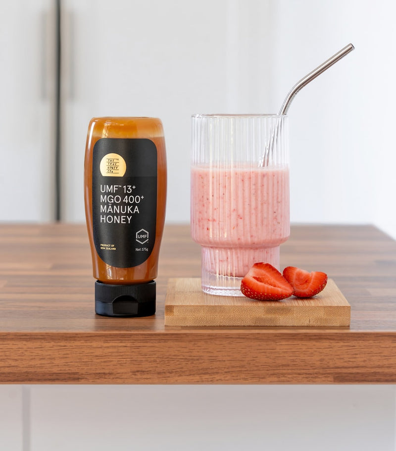 The True Honey Co manuka honey UMF 13+ MGO 400+ squeezy 375g, UK version