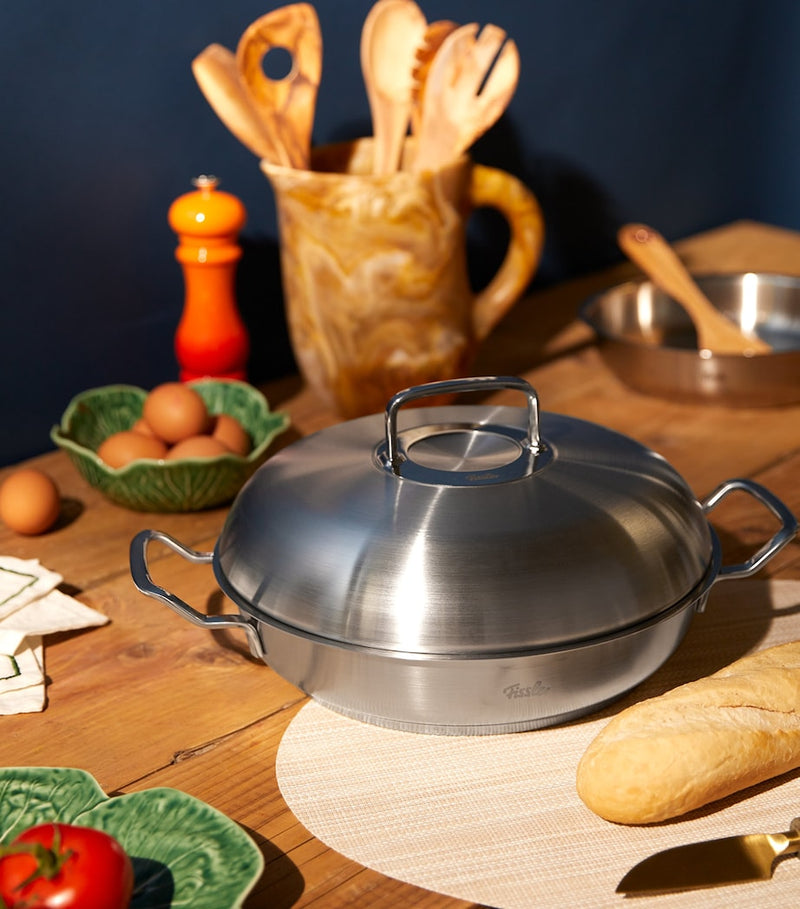 Fissler Original-Profi serving pan 28cm with high-dome lid, imported from the UK