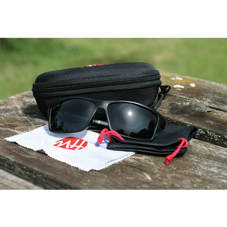Matt Hayes polarised sunglasses UV400 lenses - British product