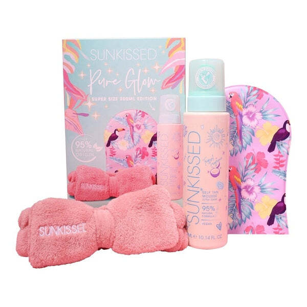 Sunkissed Pure Glow Ultra Dark tanning gift set 300ml, UK version
