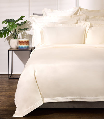 Harrods Harrods of London Richmond Super King Duvet Cover Set (260cm x 220cm)- Buy online at McGrocer