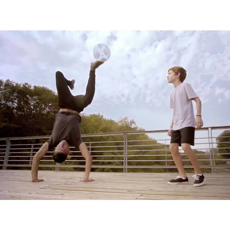 Smart Ball Kick Up Counting Football with lights and sounds (British brand)