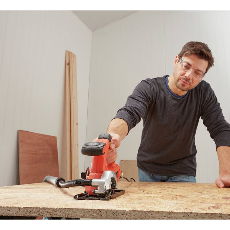 Black Decker corded mini circular saw 400W - British product