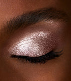 Hourglass creamy eyeshadow with light-reflecting pearls for sparkling eyes (British brand)
