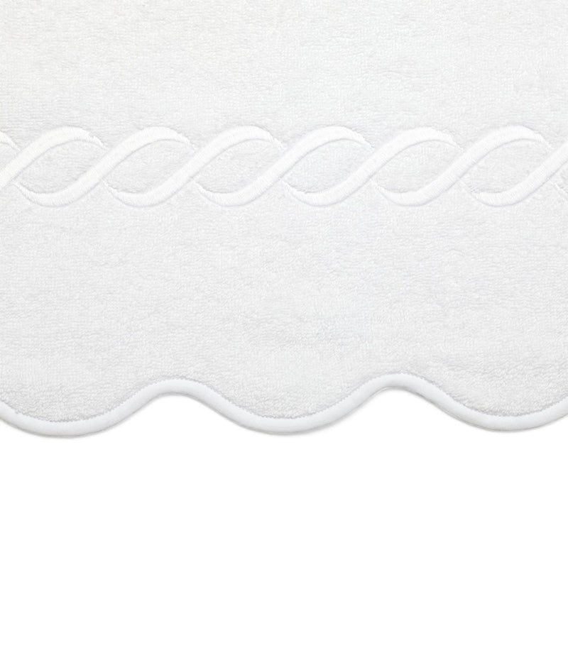 Pratesi cotton bath towel with scalloped edges 75cm x 150cm, imported from the UK