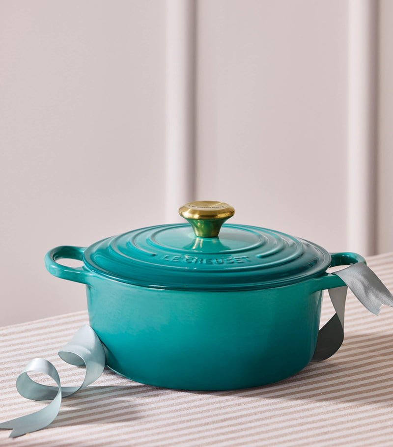 Le Creuset round cast iron casserole dish 24cm, UK version