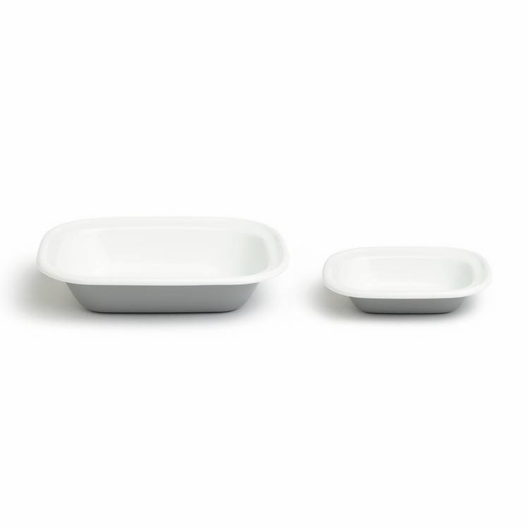 Habitat enamel pie dish set of 2 sizes, UK version