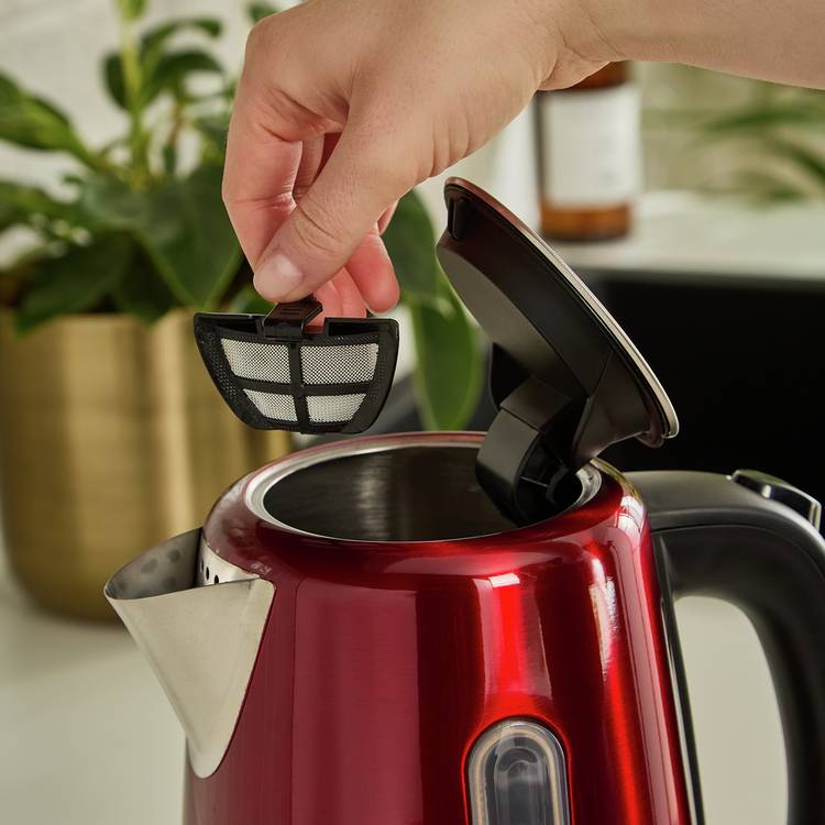 Morphy Richards Equip red kettle 1.7l (British brand)