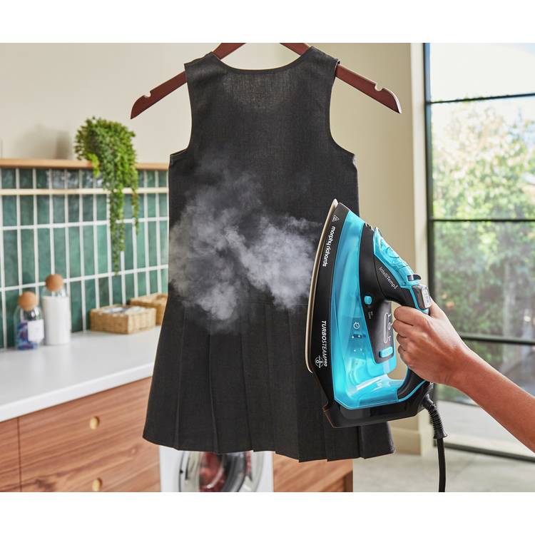Morphy Richards Turbosteam steam iron, UK version