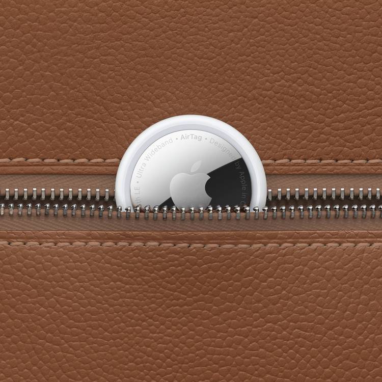Apple AirTag 4 pack (British brand)