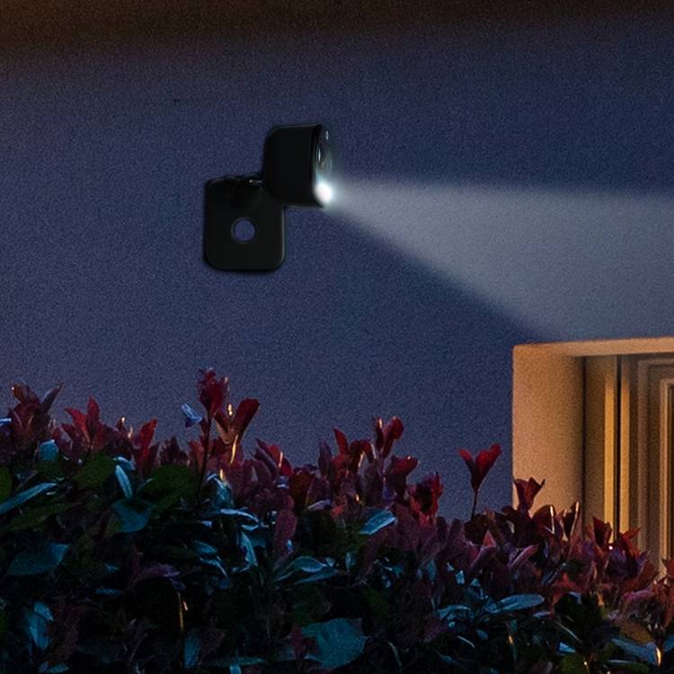 Yale indoor outdoor WiFi camera with light and siren - British product