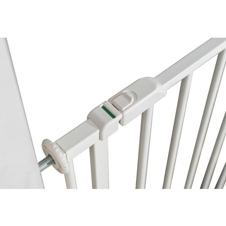 Cuggl slim fit safety gate white, imported from the UK