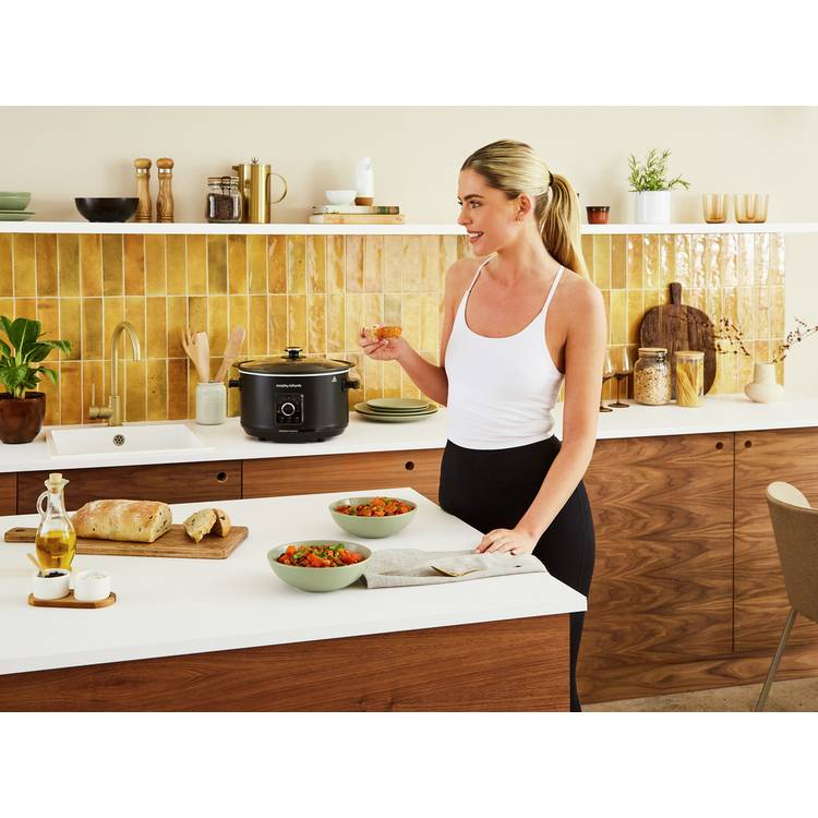 Morphy Richards 6.5L Easy Time Slow Cooker black, UK version