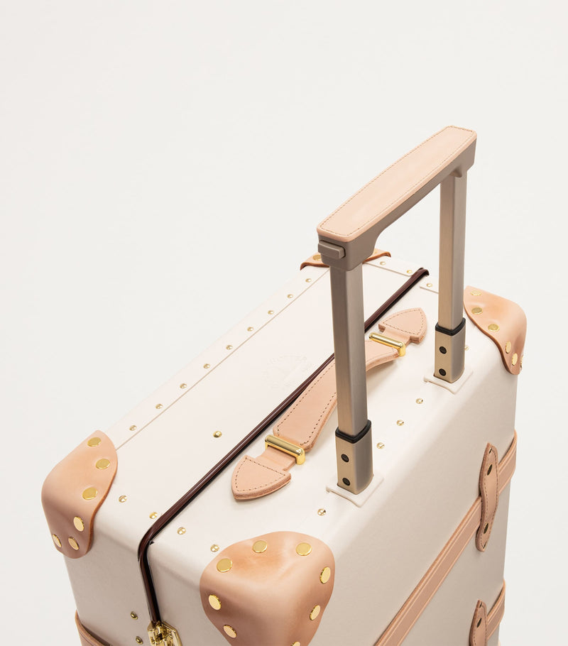 Globe-Trotter Safari suitcase 56cm, UK version