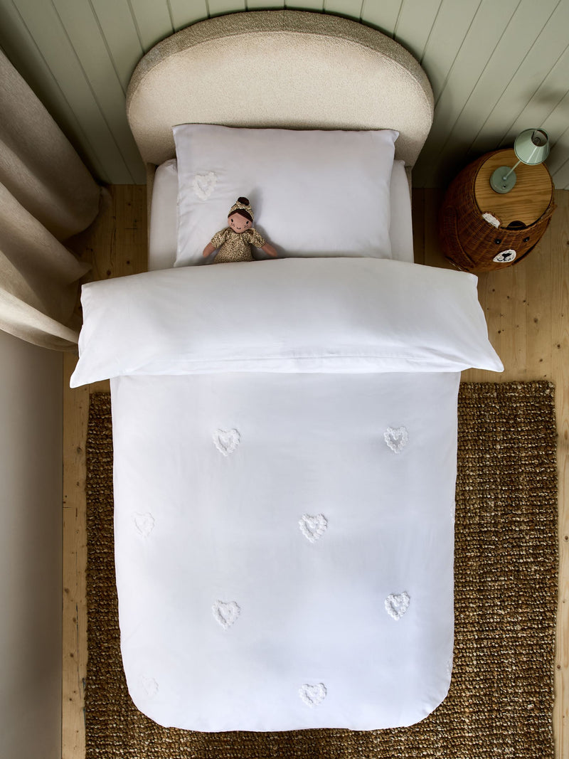 White tufted hearts duvet cover and pillowcase set (British brand)