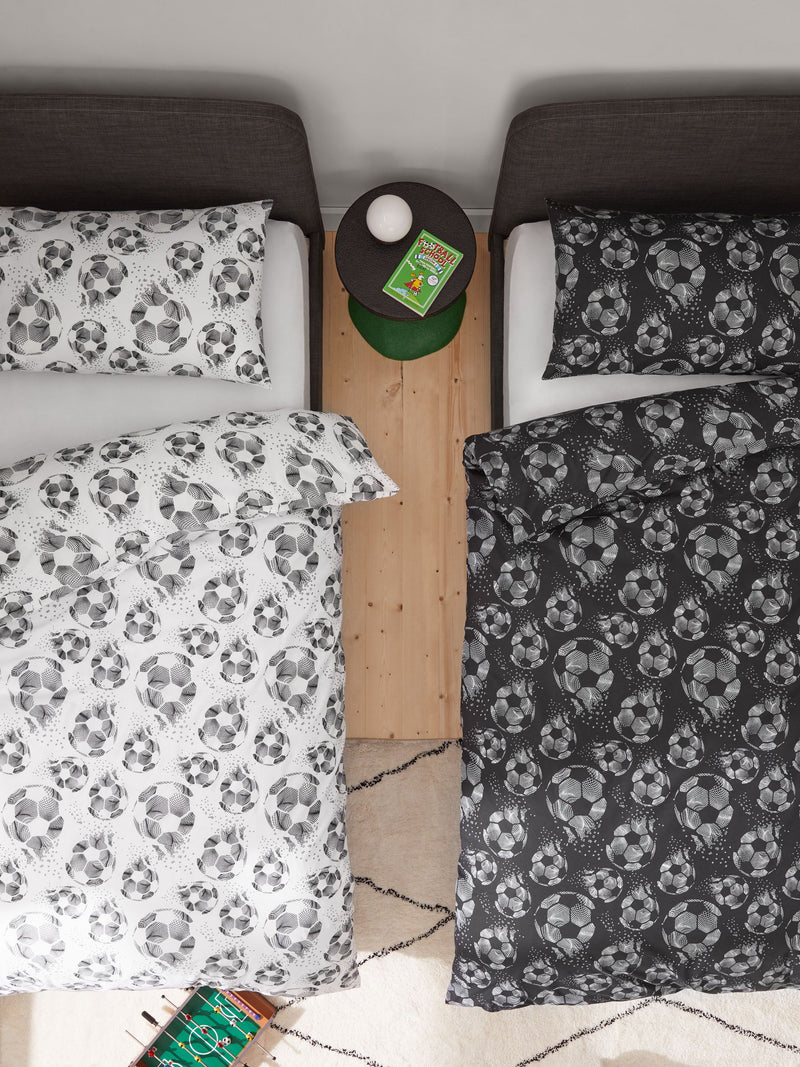 Glow in the dark football duvet cover and pillowcase set, UK version