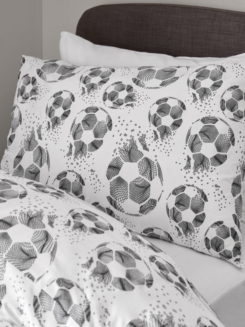 Glow in the dark football duvet cover and pillowcase set, UK version
