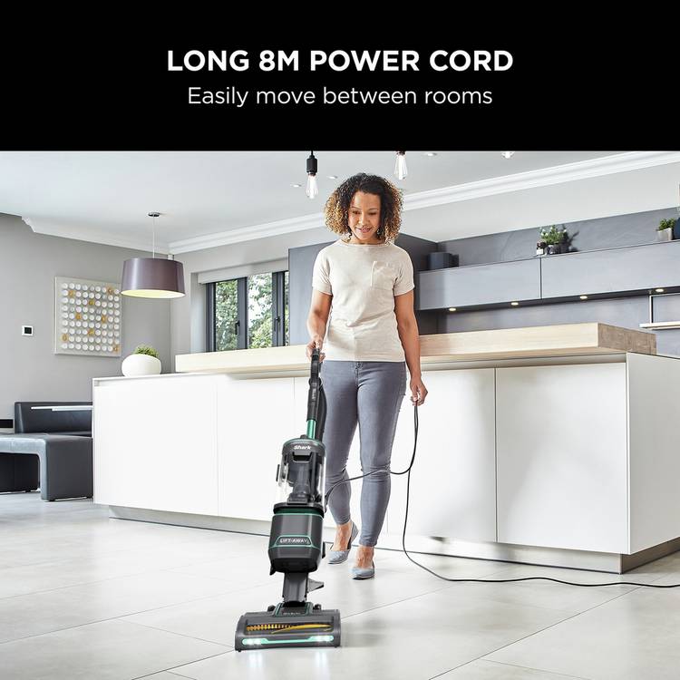 Shark Lift-Away upright vacuum cleaner with Anti Hair Wrap, British product