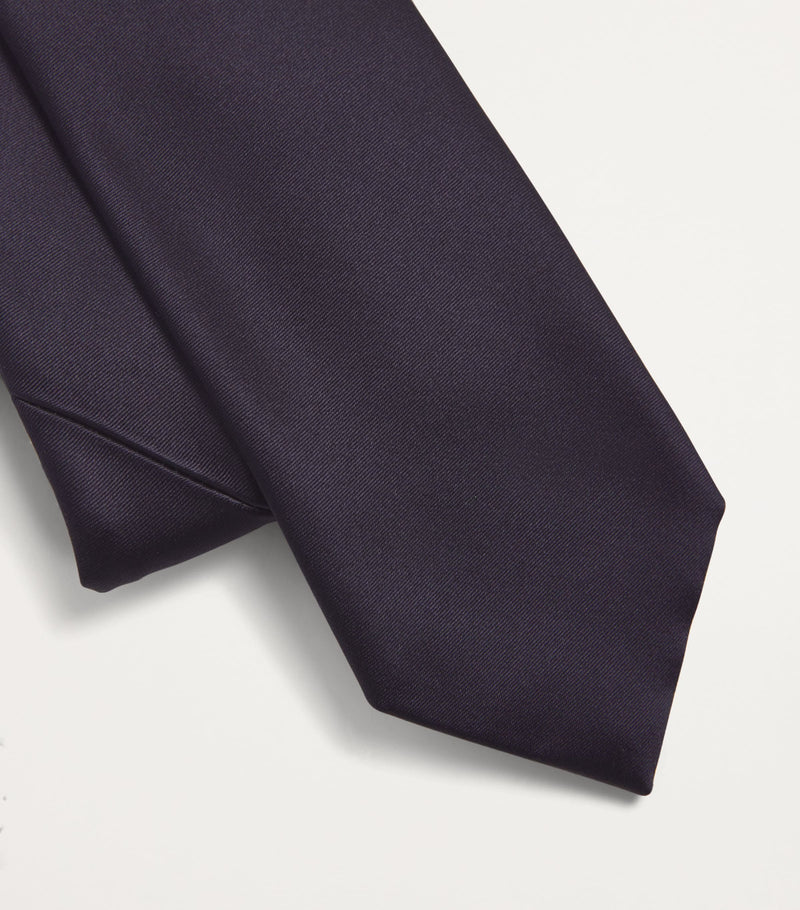 Giorgio Armani silk tie for men, UK version
