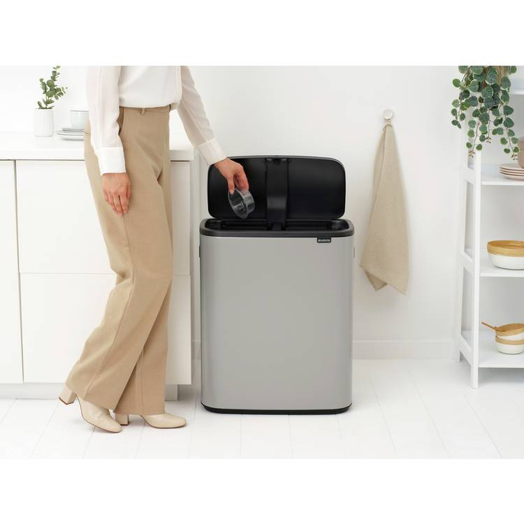 Brabantia touch bin soft grey 60L - British product