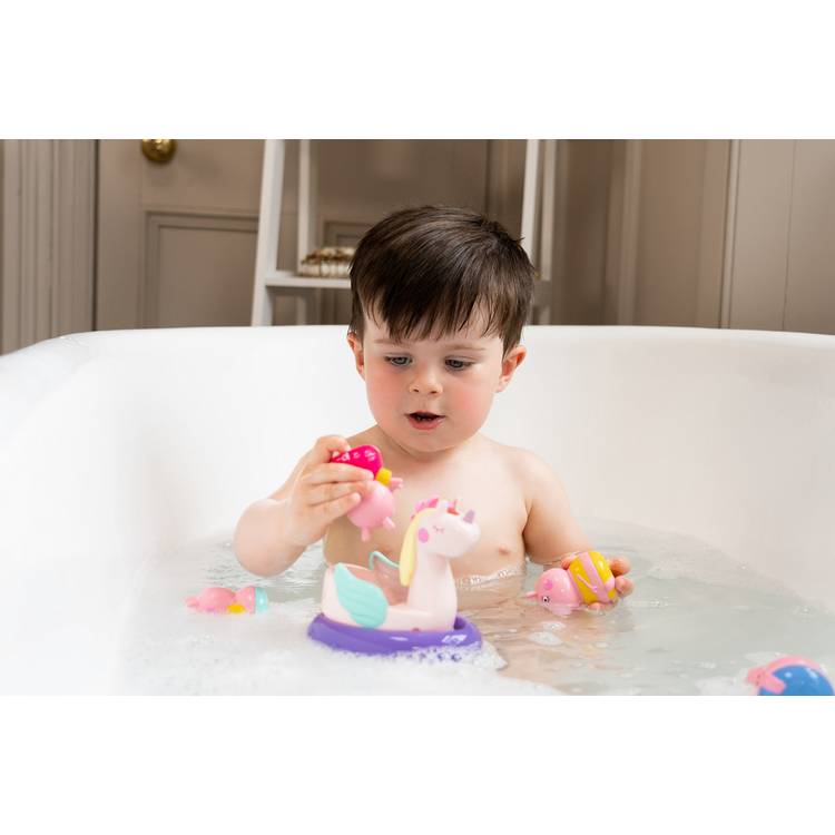 Peppa Pig bath bundle with character squirters and unicorn float, UK version