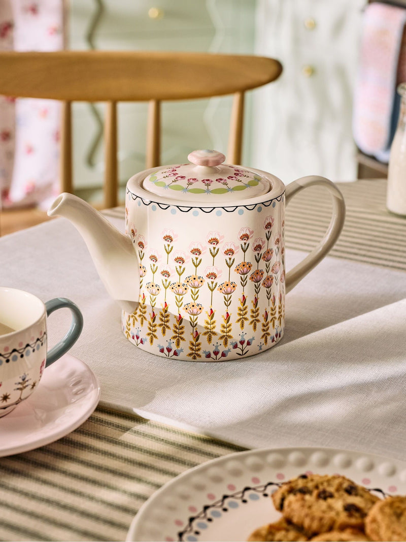 Cath Kidston cream painted table teapot 1L - British product