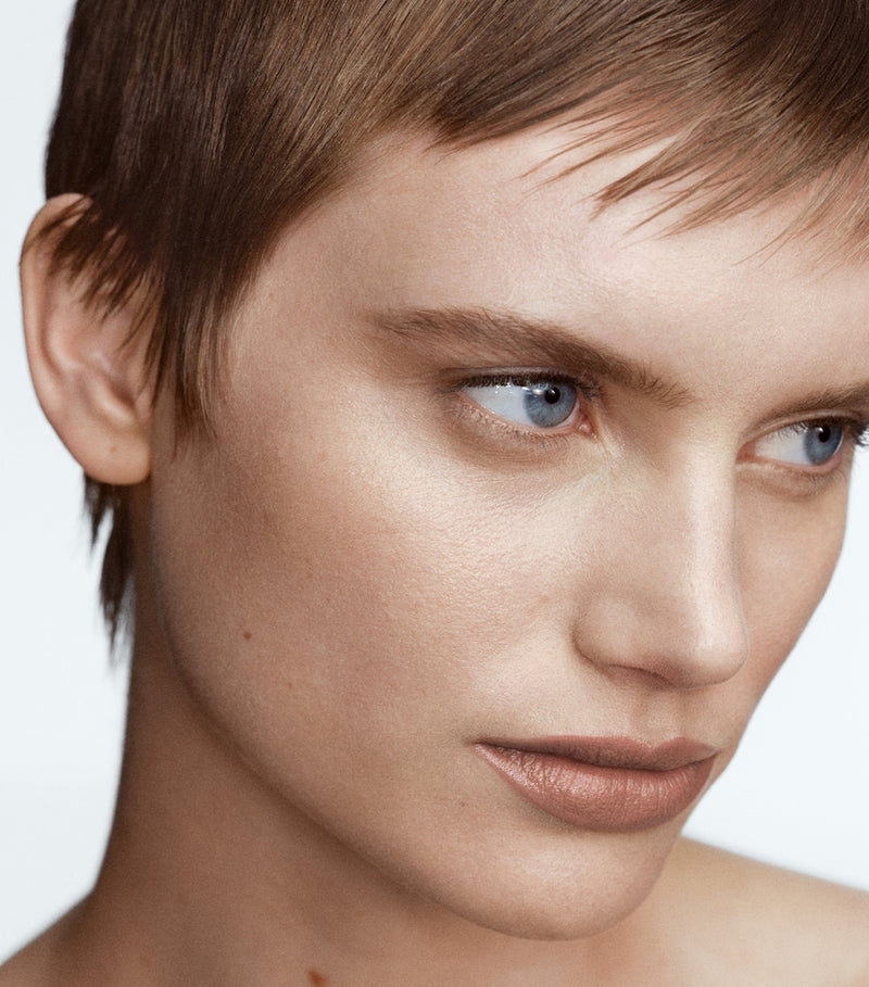 Byredo satin lipstick with rose extract for hydration - British product